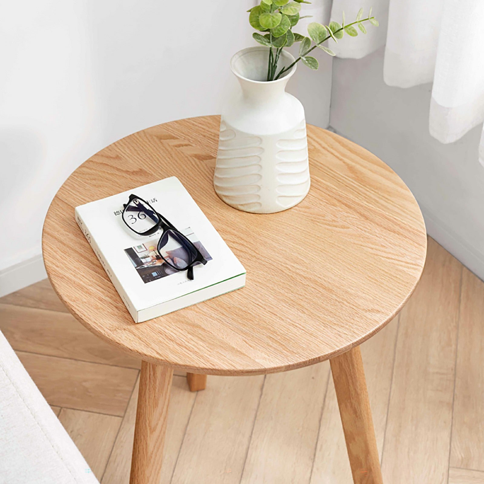 Round Oak Wood Side Table – Small End Table & Nightstand